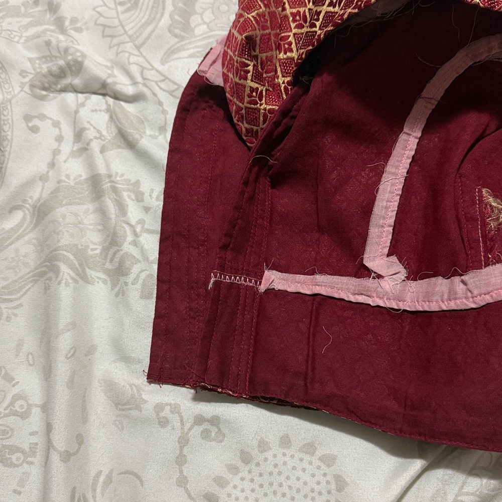 Colorful Embroidered Blouse - Picture 3 of 5
